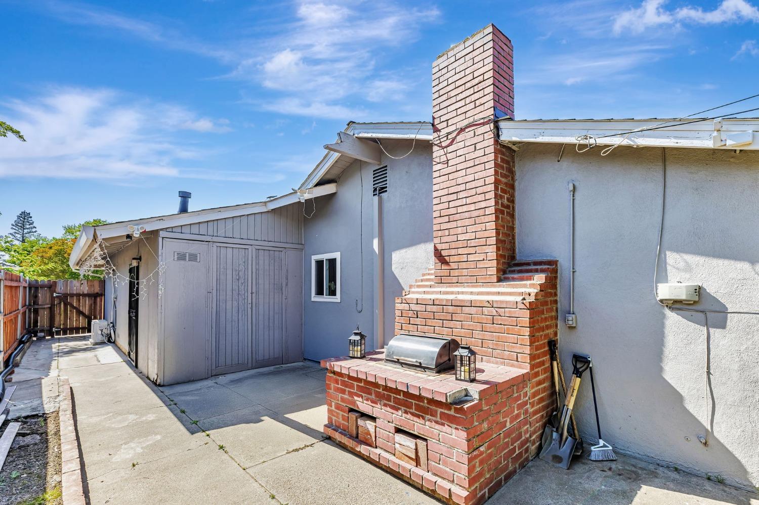 Detail Gallery Image 21 of 25 For 6629 Doreen Way, Sacramento,  CA 95823 - 3 Beds | 2 Baths