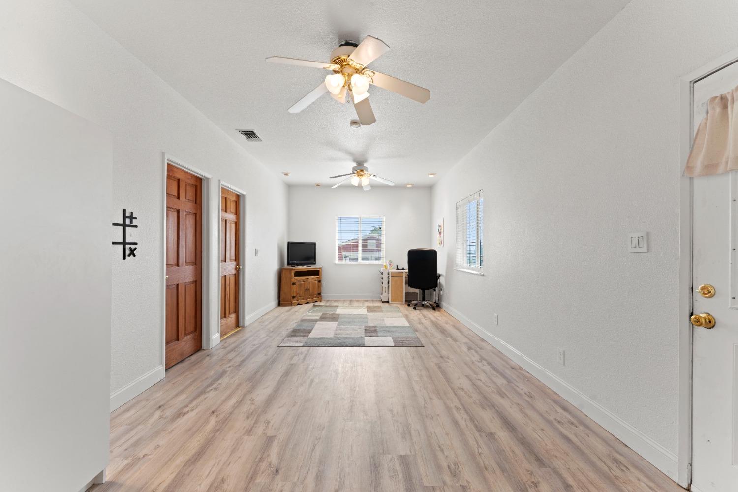 Detail Gallery Image 33 of 51 For 3218 Las Quintas Way, Marysville,  CA 95901 - 5 Beds | 2 Baths