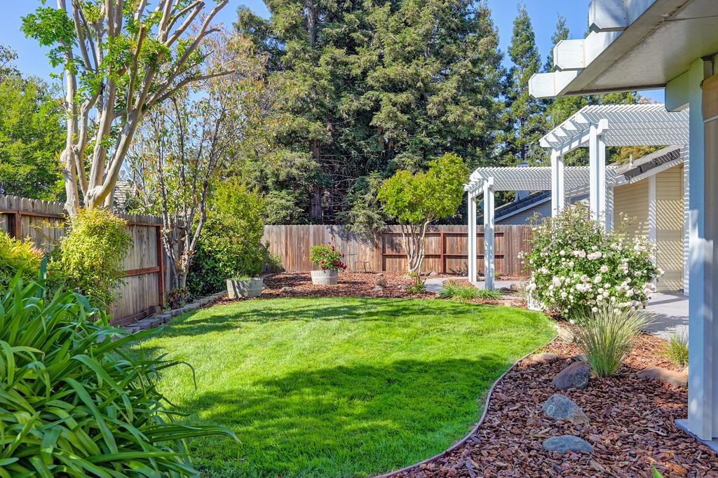 Detail Gallery Image 30 of 39 For 7316 Leyenda Ct, Rancho Murieta,  CA 95683 - 3 Beds | 2 Baths