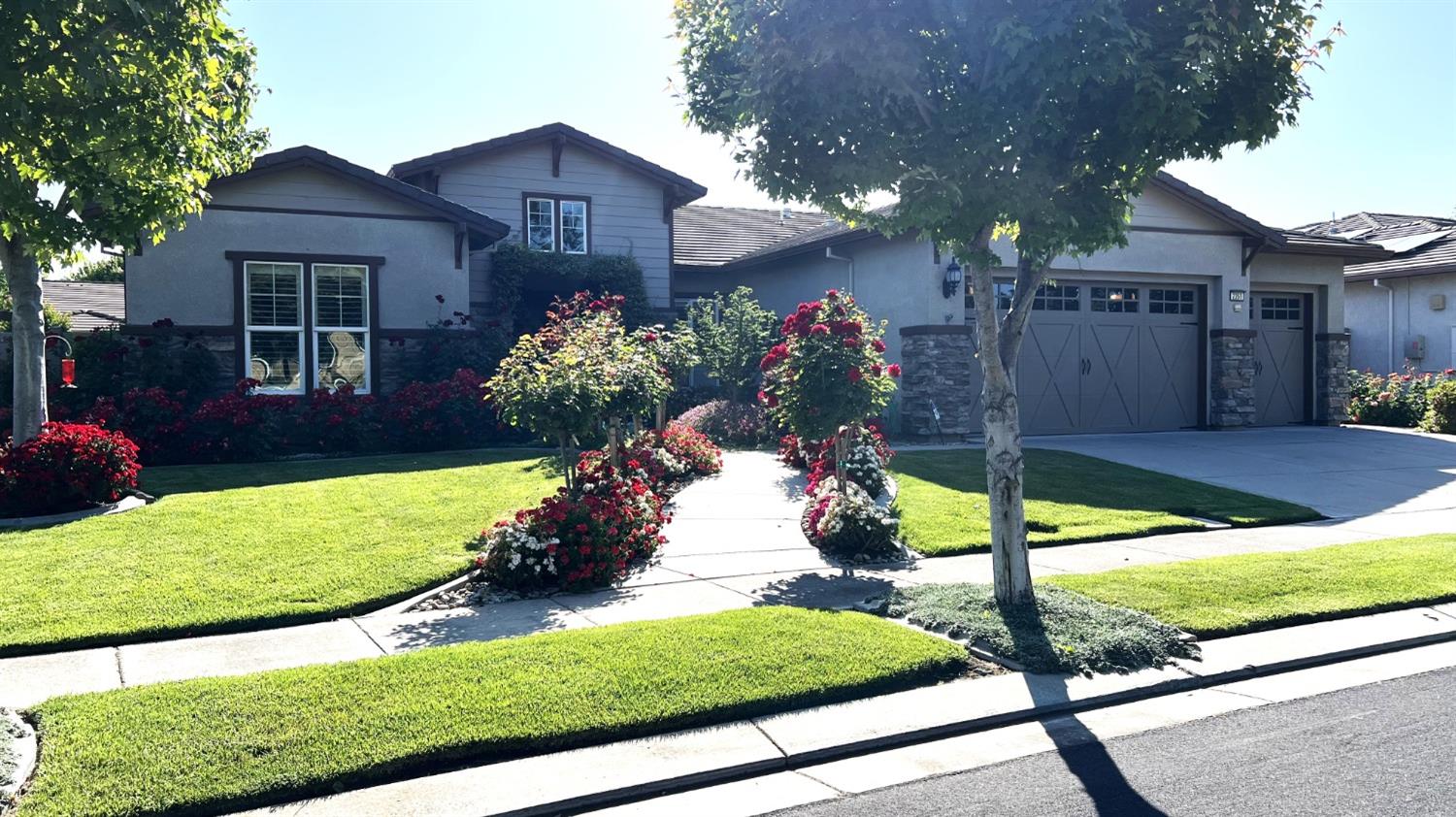 Detail Gallery Image 2 of 48 For 2351 River Berry Dr, Manteca,  CA 95336 - 2 Beds | 2 Baths