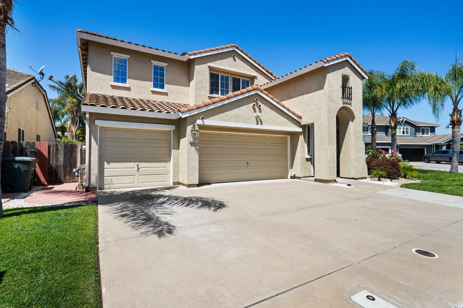 Drakeshire Court, Modesto, California image 3