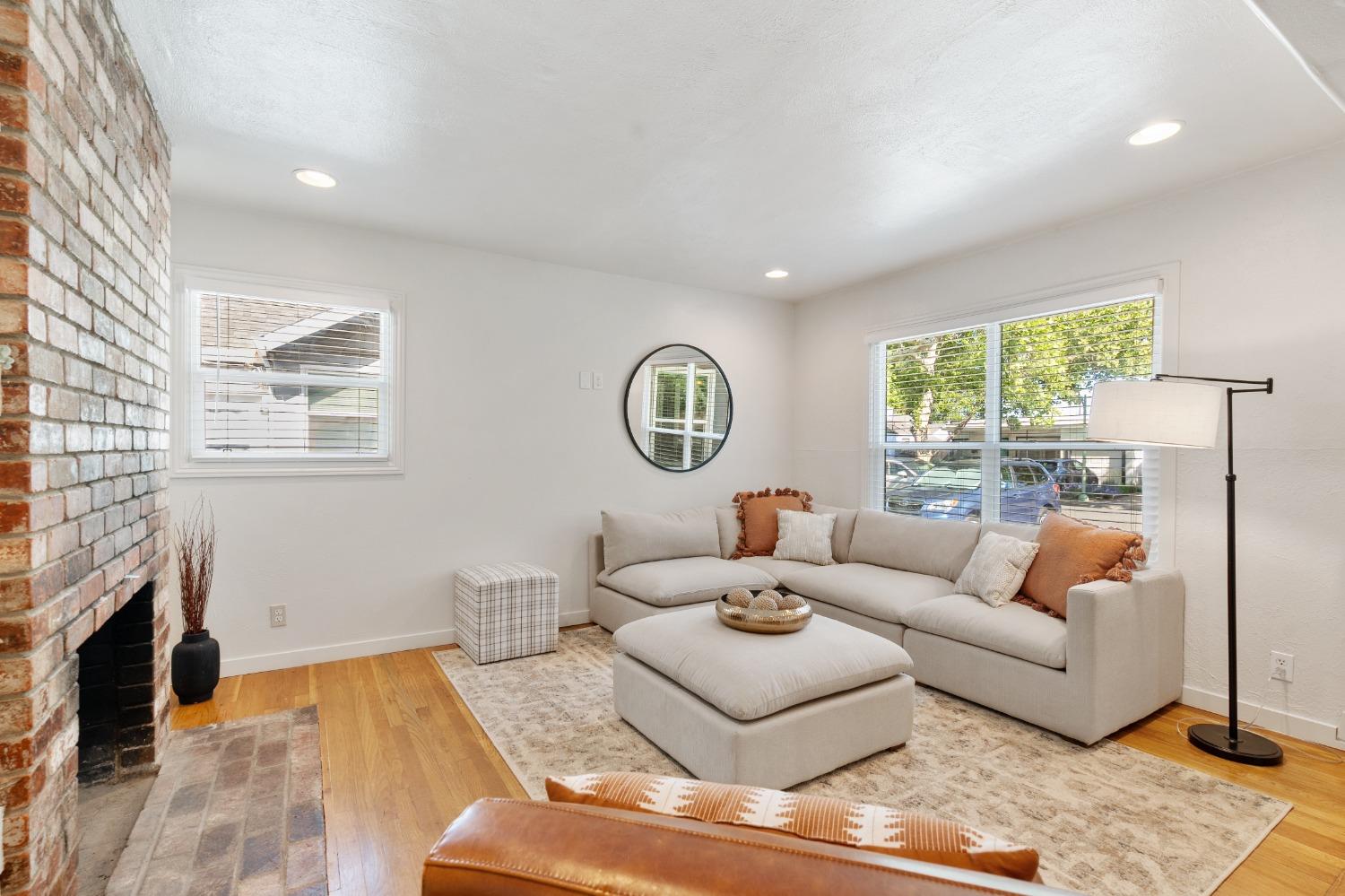 Stacia Way, Sacramento, California image 8