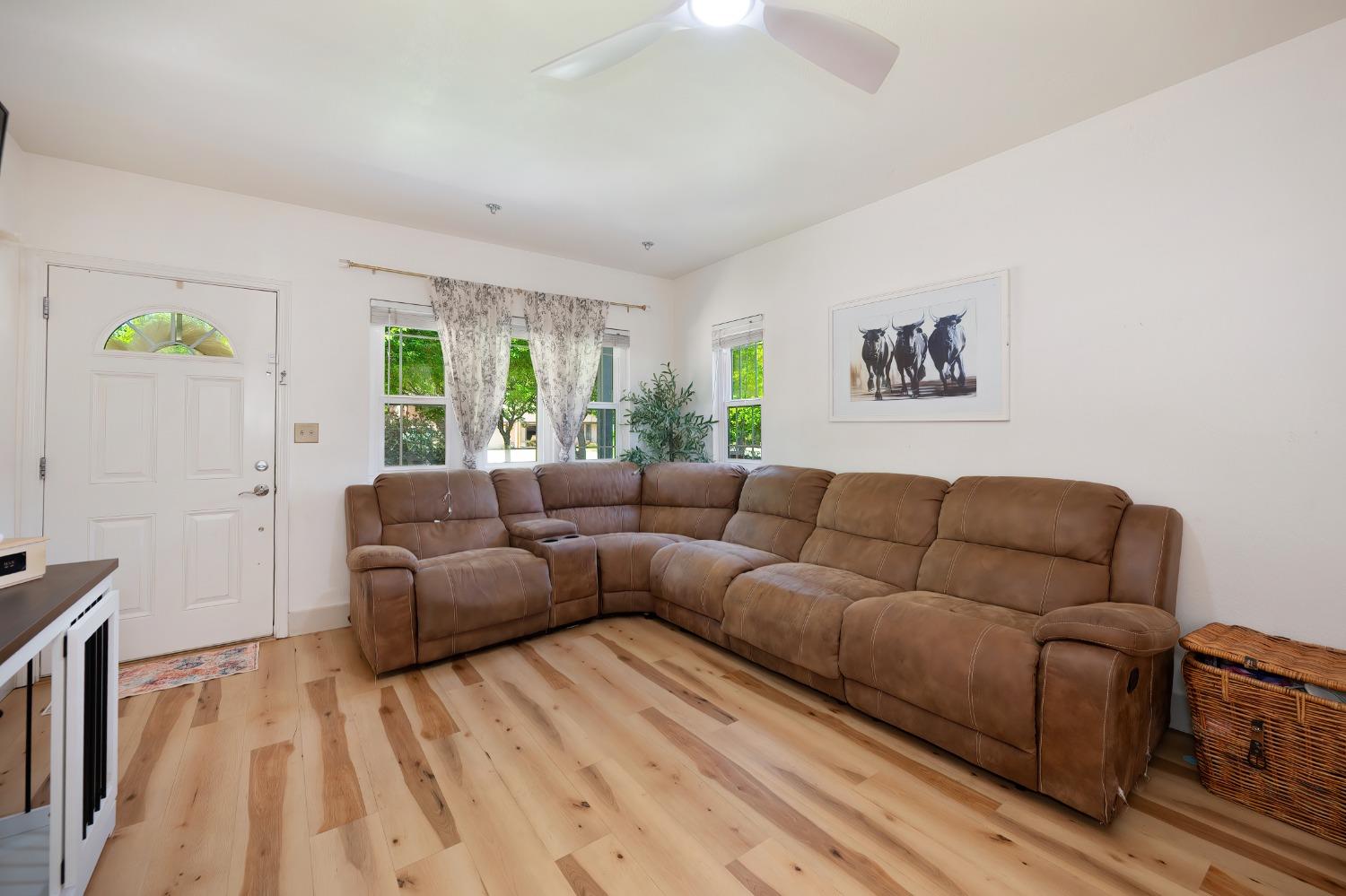 S Whitney Boulevard, Rocklin, California image 6