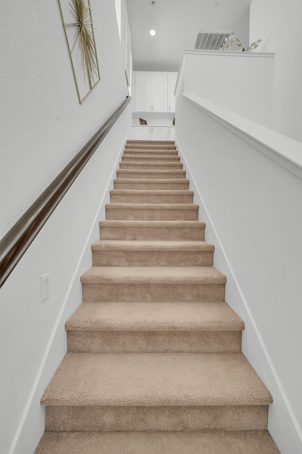 Detail Gallery Image 22 of 51 For 8960 Upbeat Way, Elk Grove,  CA 95757 - 3 Beds | 2/1 Baths