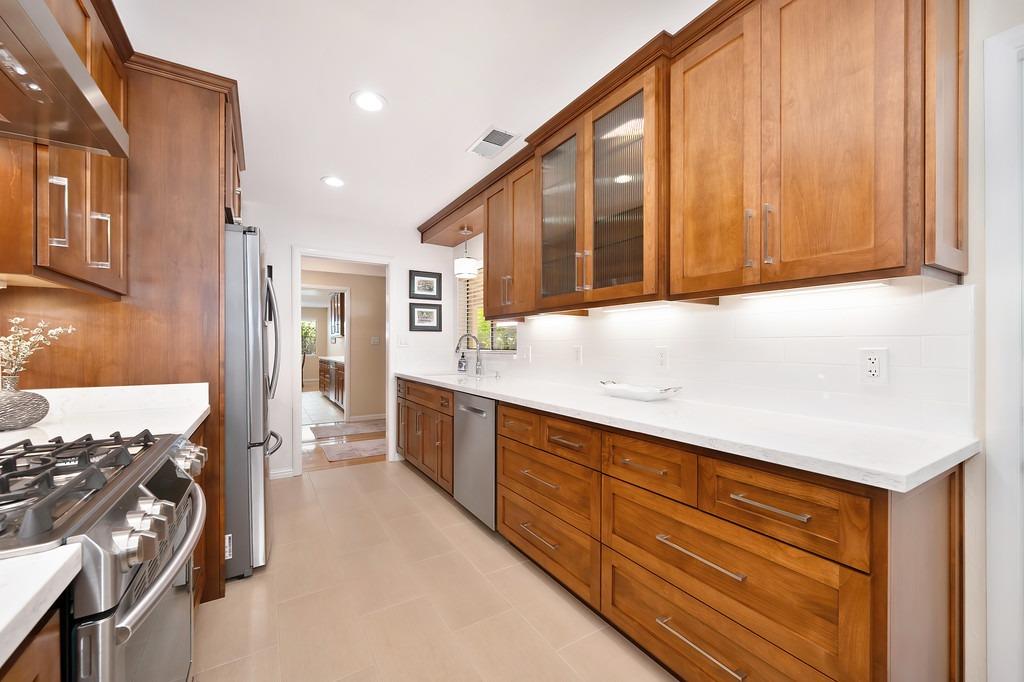 Detail Gallery Image 32 of 67 For 3413 Chenu Ave, Sacramento,  CA 95821 - 3 Beds | 2 Baths