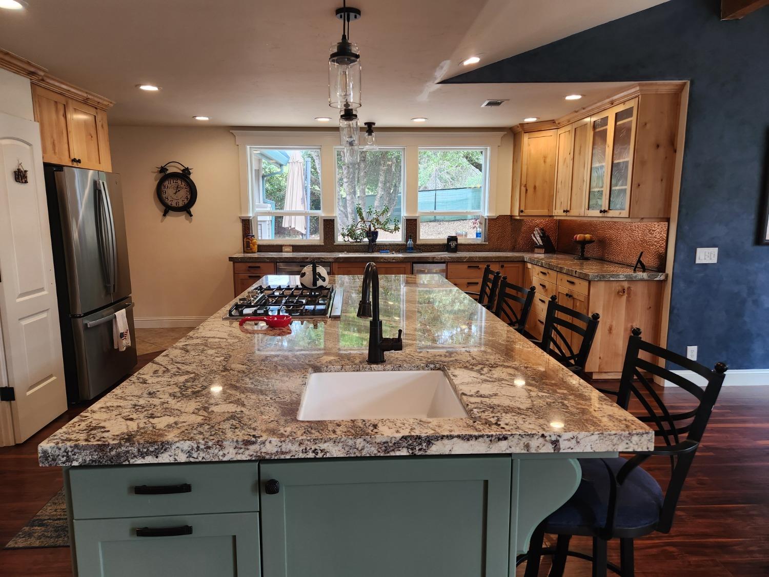 Detail Gallery Image 12 of 86 For 2401 Sanford Dr, Rescue,  CA 95672 - 4 Beds | 3 Baths
