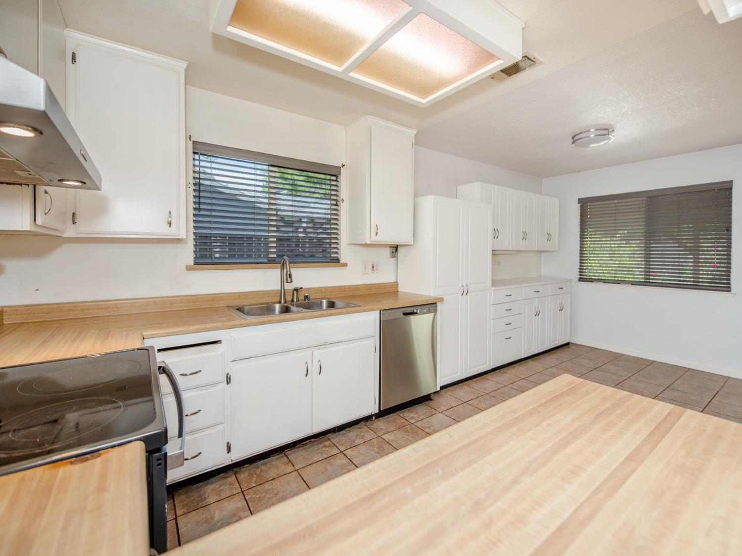 Detail Gallery Image 16 of 58 For 148 Glacier St, Woodland,  CA 95695 - 3 Beds | 2 Baths