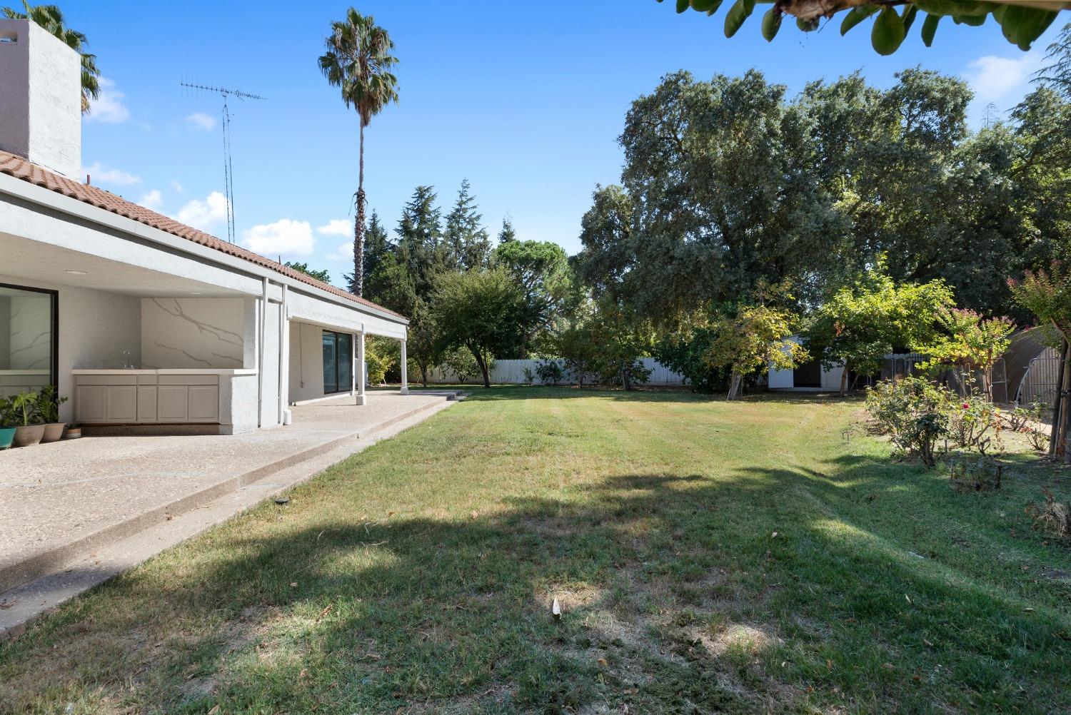 Capewood Lane, Stockton, California image 41