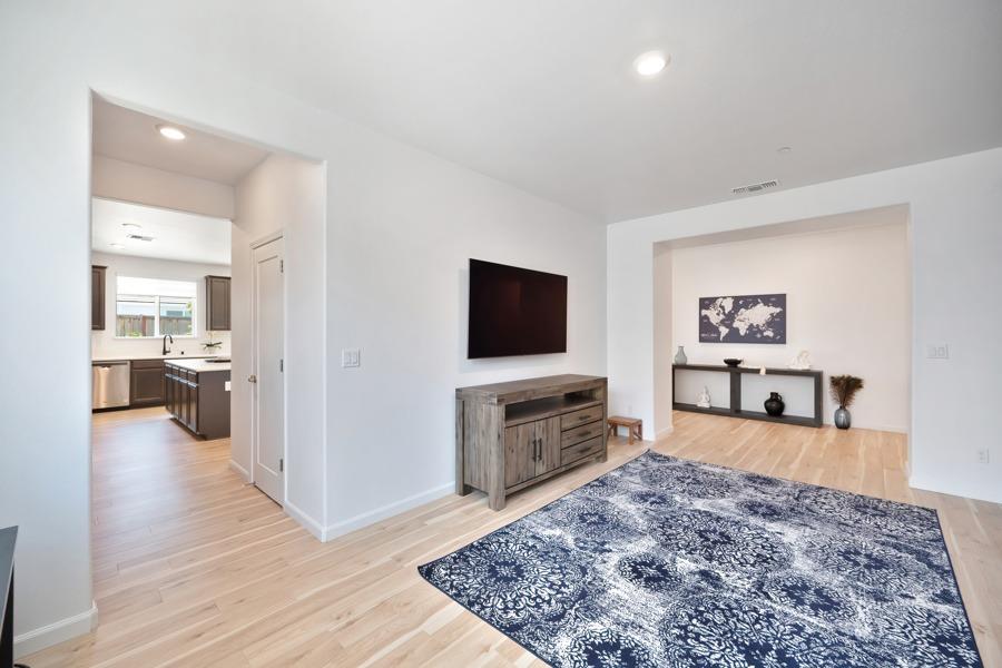 Bartlett Way, Roseville, California image 12
