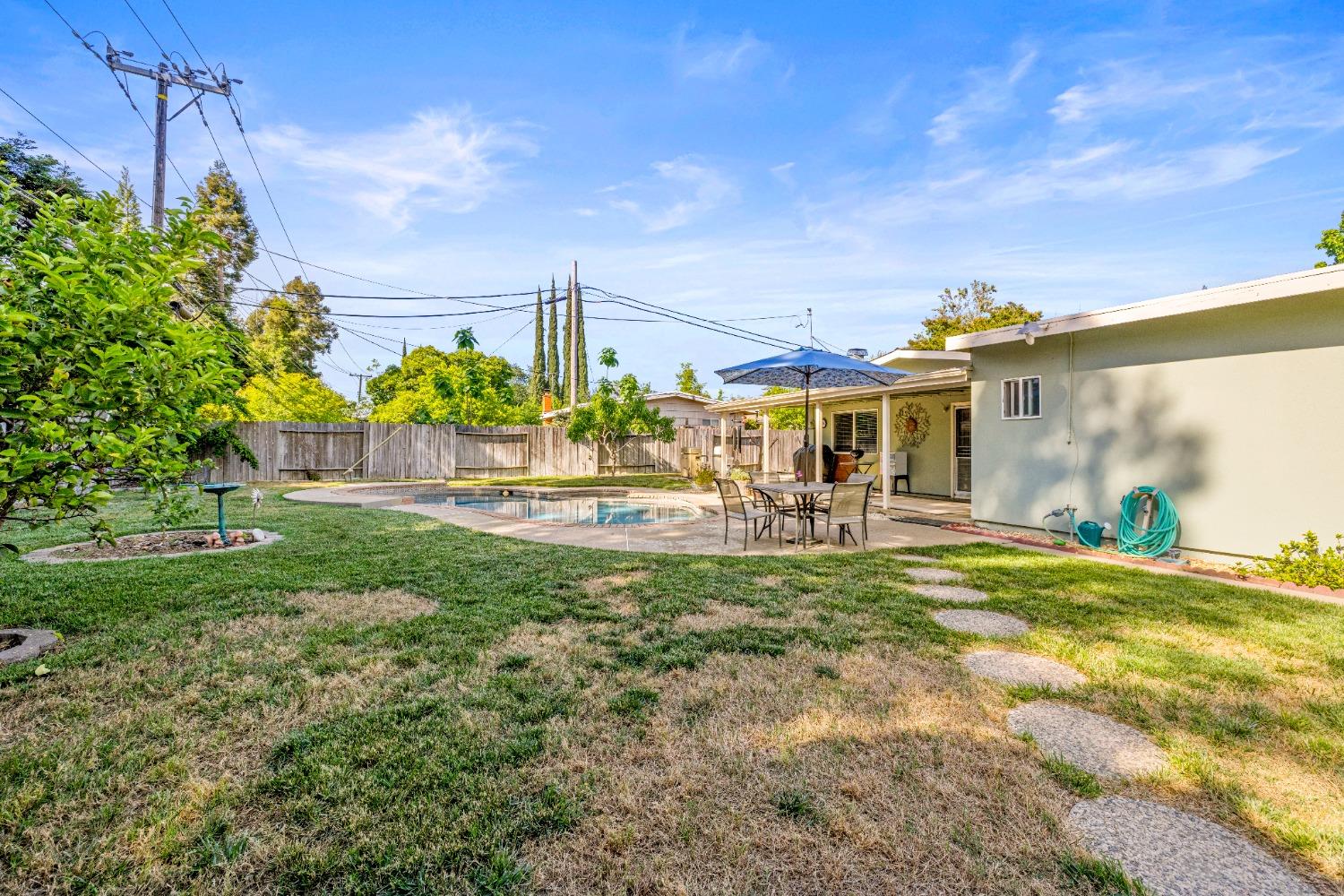 Detail Gallery Image 42 of 49 For 3701 Chamberlain Way, Carmichael,  CA 95608 - 3 Beds | 1/1 Baths