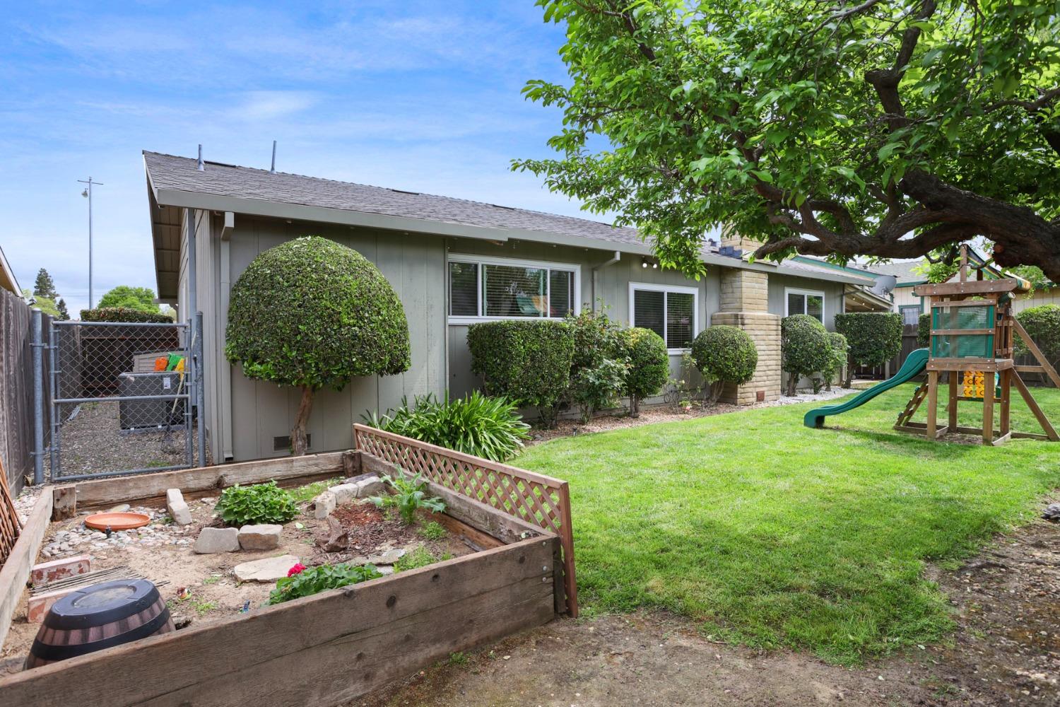Detail Gallery Image 28 of 29 For 8039 Colonial Dr, Stockton,  CA 95209 - 3 Beds | 2 Baths