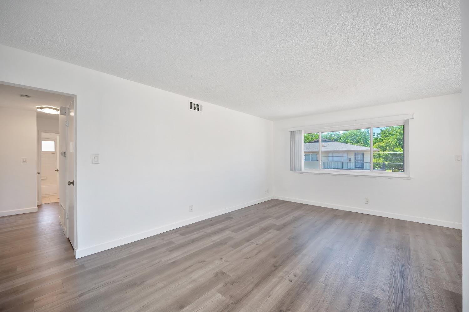 Coloma Road #4, Rancho Cordova, California image 8