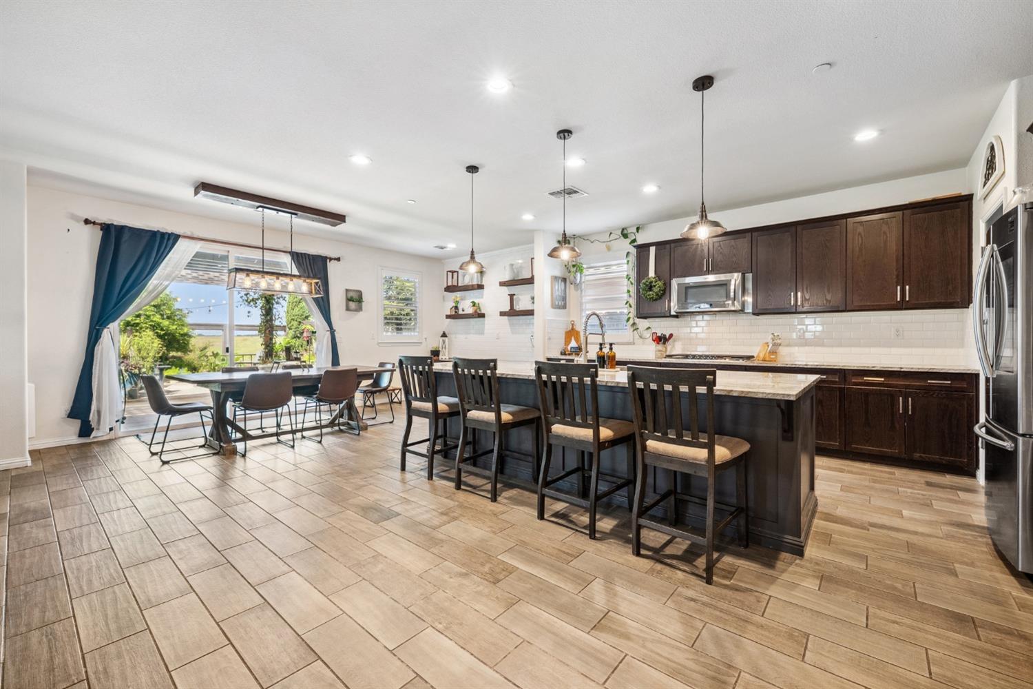Marina Grande Way, Lincoln, California image 3