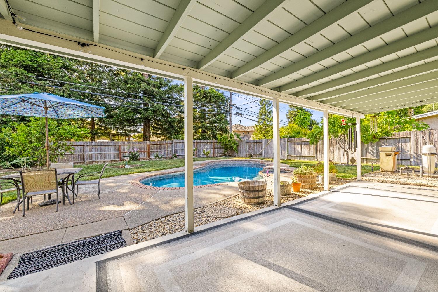 Detail Gallery Image 34 of 49 For 3701 Chamberlain Way, Carmichael,  CA 95608 - 3 Beds | 1/1 Baths