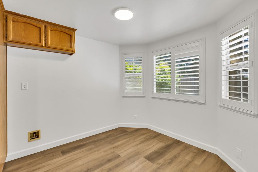 Laguna Villa Way, Elk Grove, California image 15