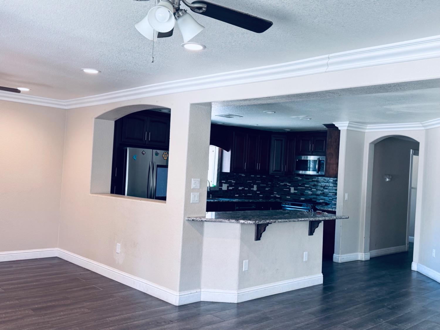 Detail Gallery Image 11 of 25 For 172 N Patton Ave, Stockton,  CA 95215 - 3 Beds | 2 Baths