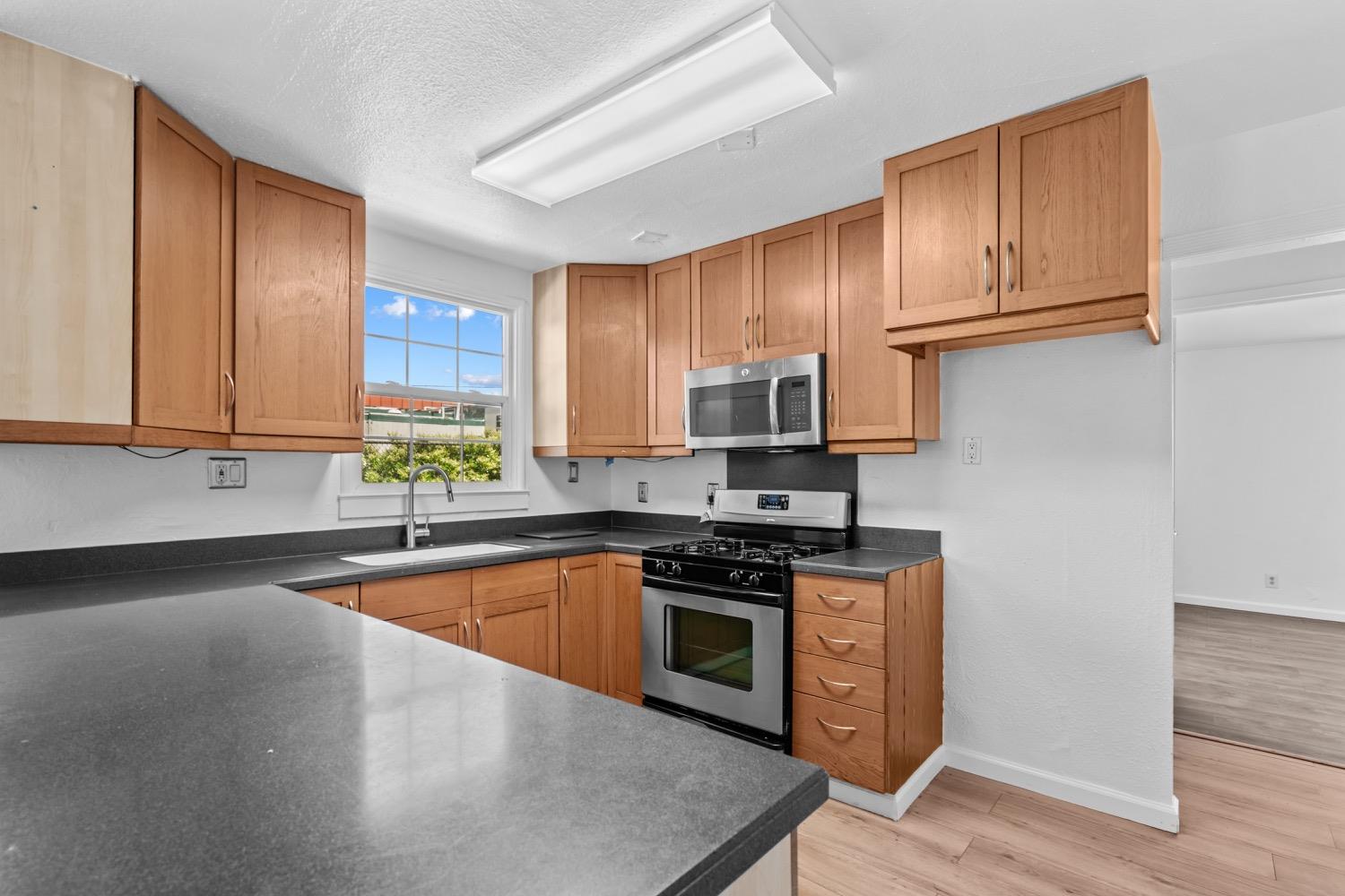 Kammerer Ave, San Jose, California image 10