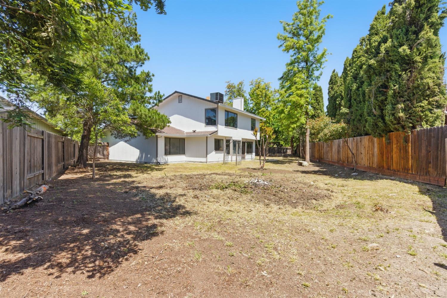 Frosses Court, Sacramento, California image 37