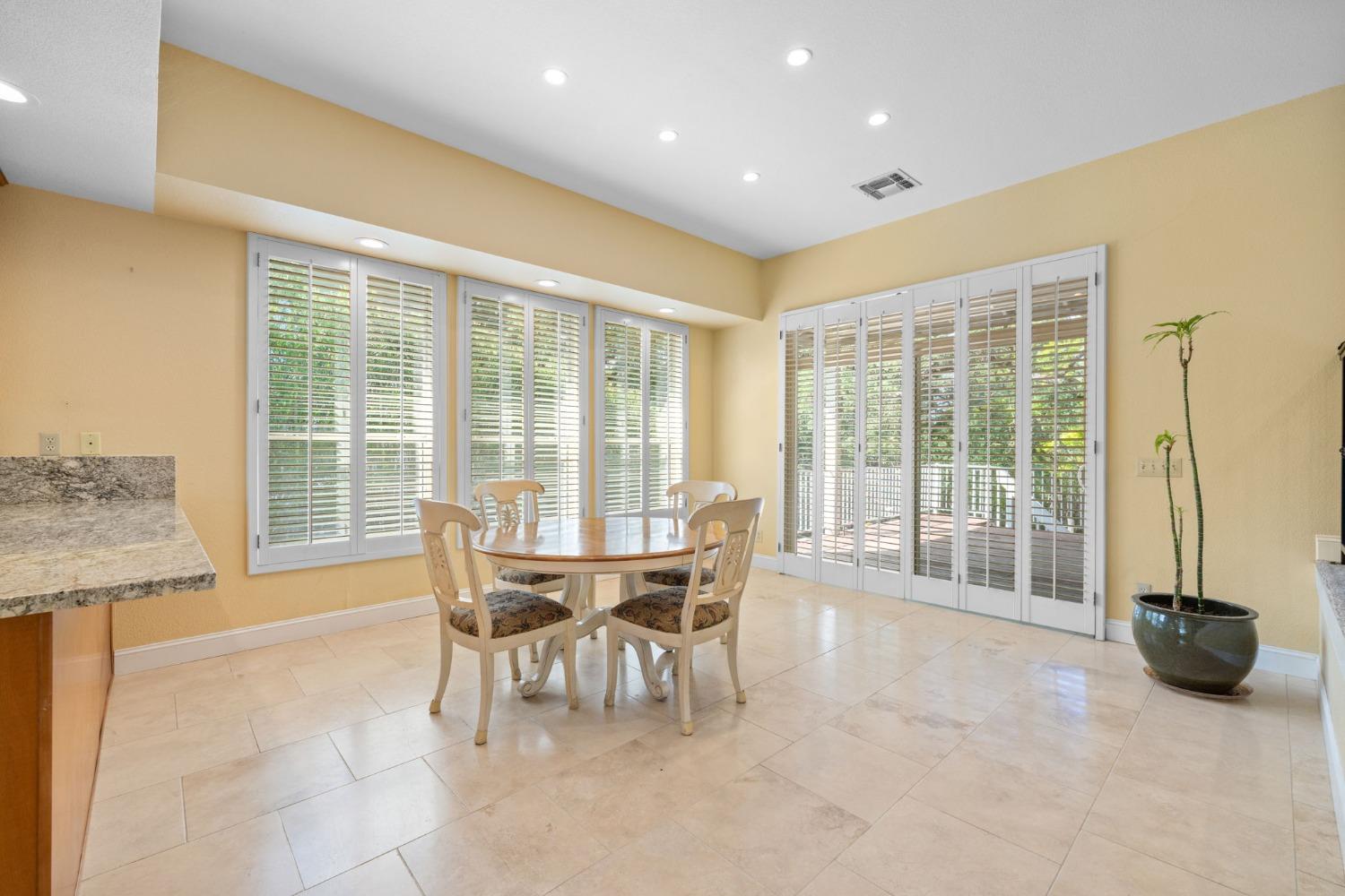 Detail Gallery Image 13 of 75 For 6817 Brisa Lane Park 3, Rancho Murieta,  CA 95683 - 3 Beds | 3/1 Baths