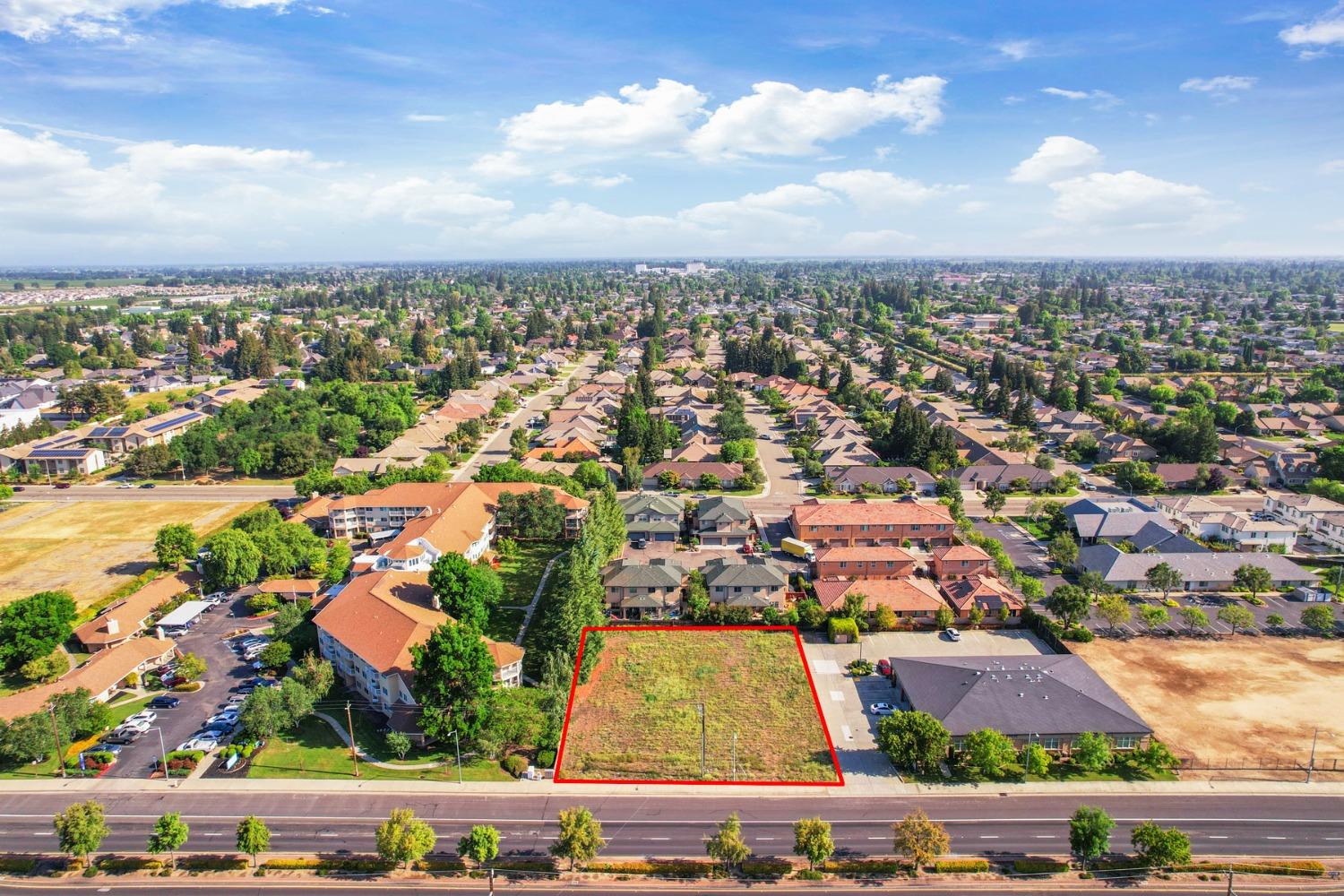 W Kettleman Lane, Lodi, California image 3