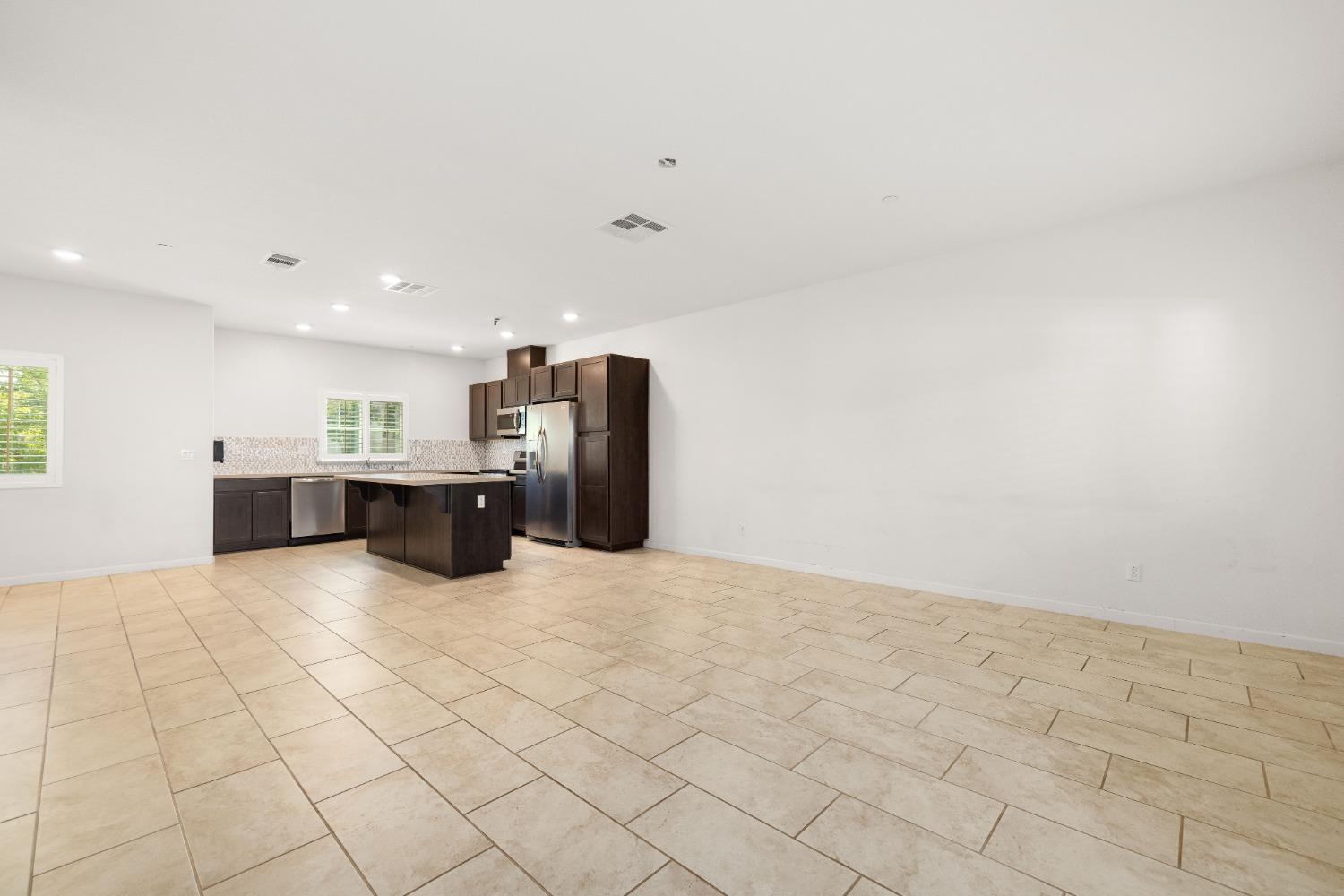 Rynders Way, Sacramento, California image 22