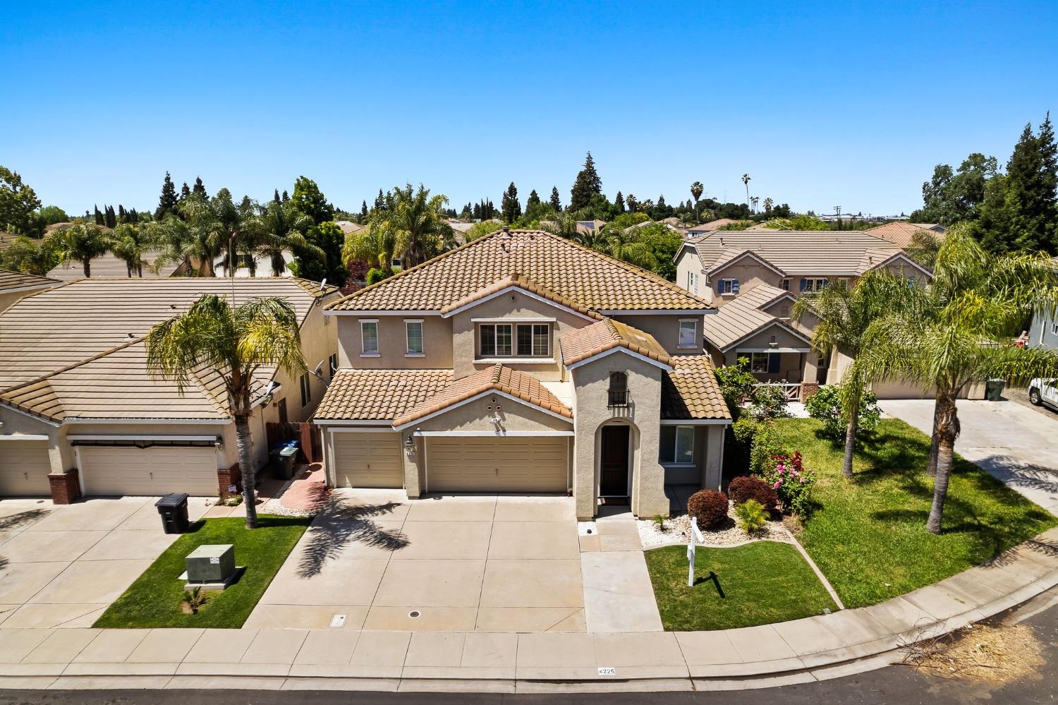 Drakeshire Court, Modesto, California image 42