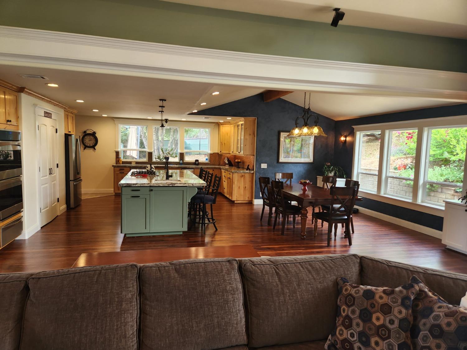 Detail Gallery Image 21 of 86 For 2401 Sanford Dr, Rescue,  CA 95672 - 4 Beds | 3 Baths