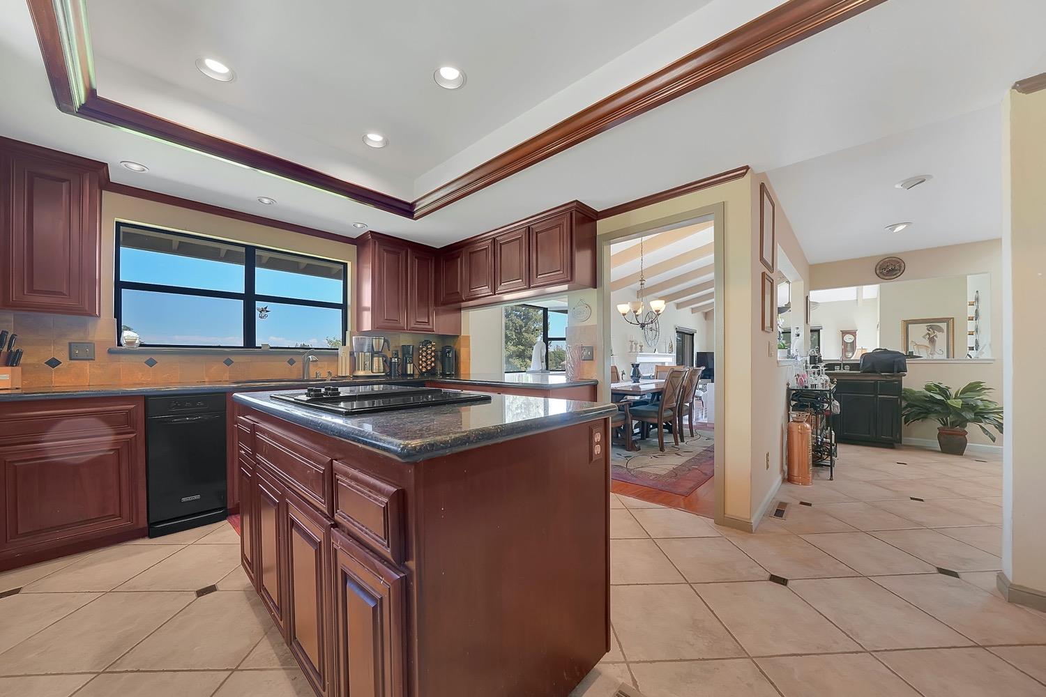 Lindero Ln, Rancho Murieta, California image 10