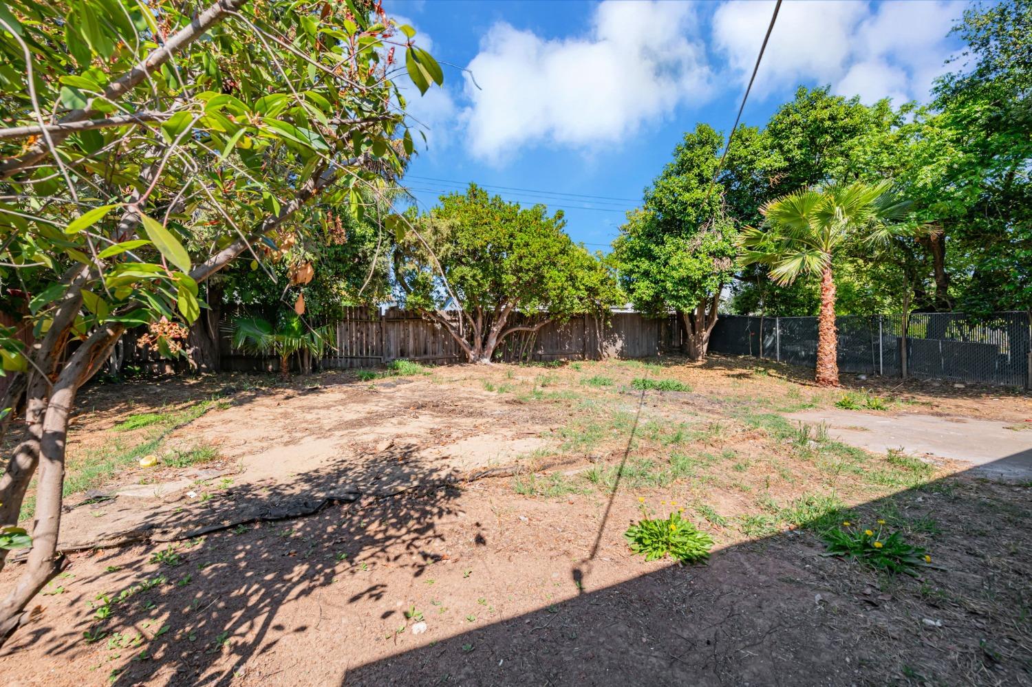 Laurelhurst Drive, Rancho Cordova, California image 32