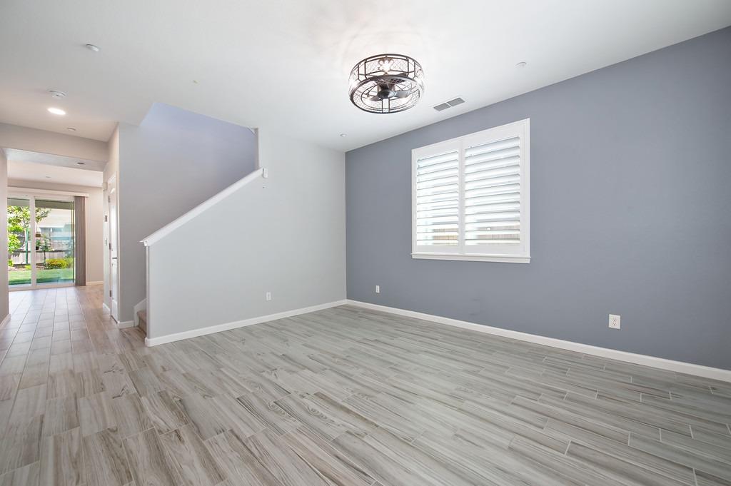Rainhill Loop, Roseville, California image 9