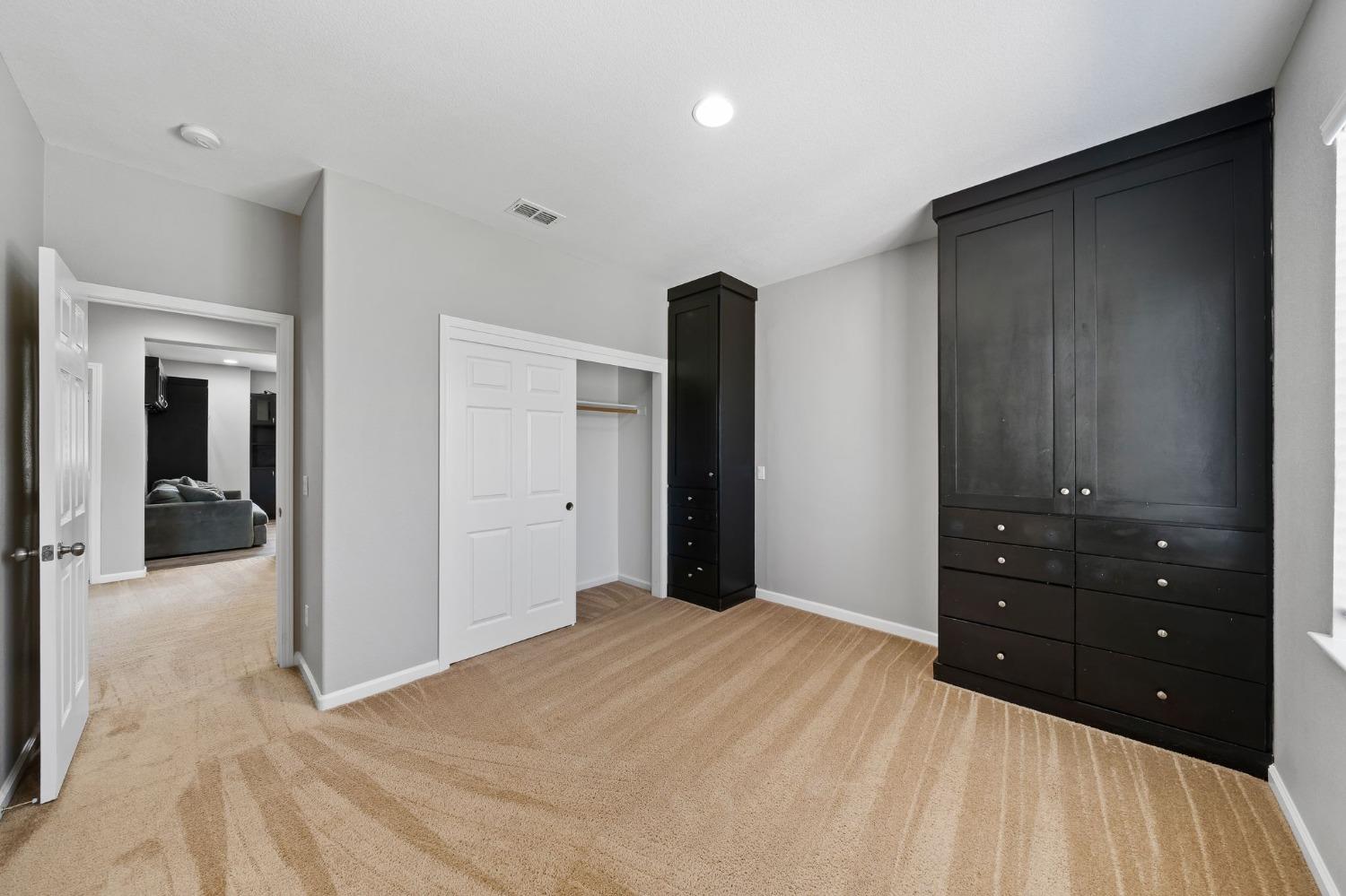 Drakeshire Court, Modesto, California image 33
