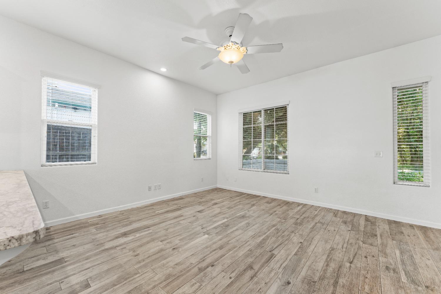 Detail Gallery Image 15 of 32 For 6222 Virk Ln, Citrus Heights,  CA 95621 - 2 Beds | 2 Baths