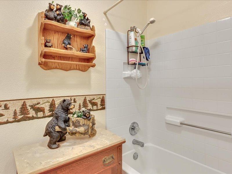 S Michelle Dr, Yuba City, California image 12