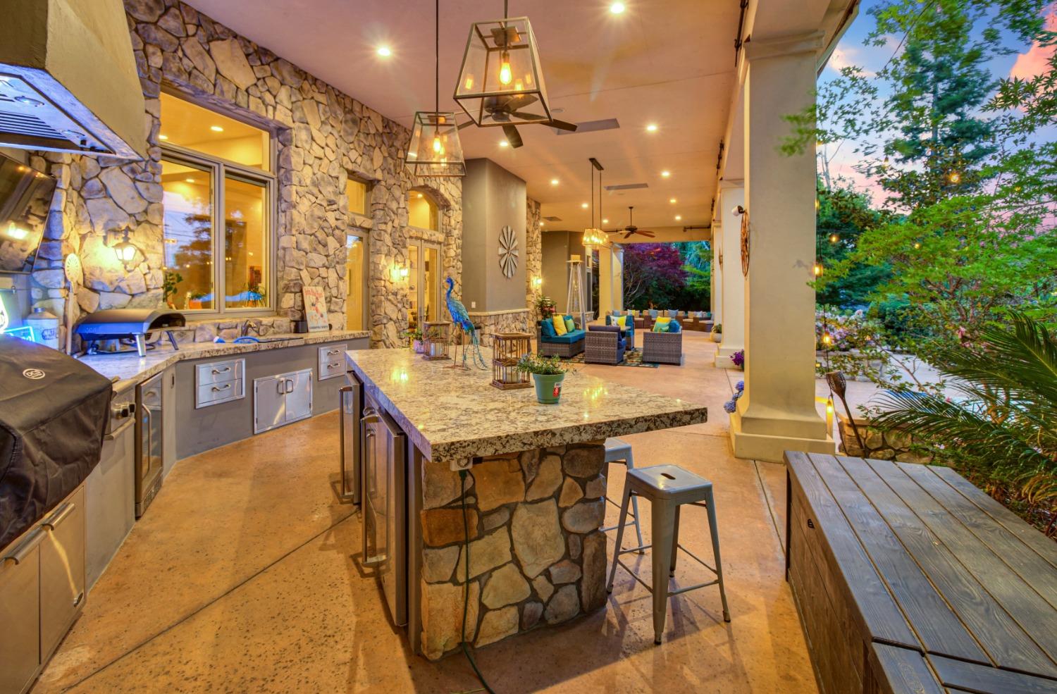 Detail Gallery Image 59 of 81 For 5011 Jardin Ln, Carmichael,  CA 95608 - 4 Beds | 4 Baths