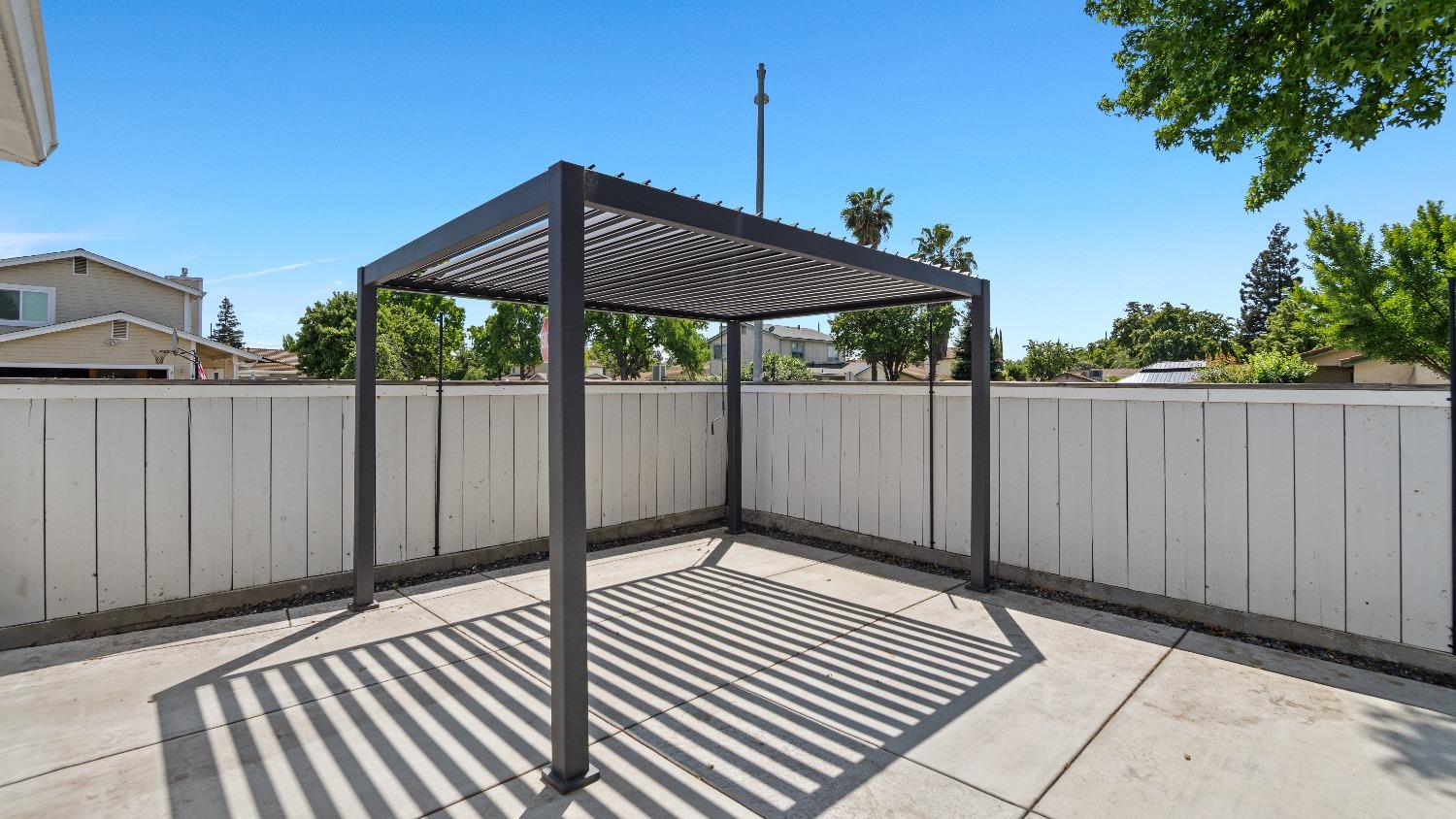 Detail Gallery Image 11 of 52 For 813 St Helena Pl, Modesto,  CA 95356 - 2 Beds | 2 Baths