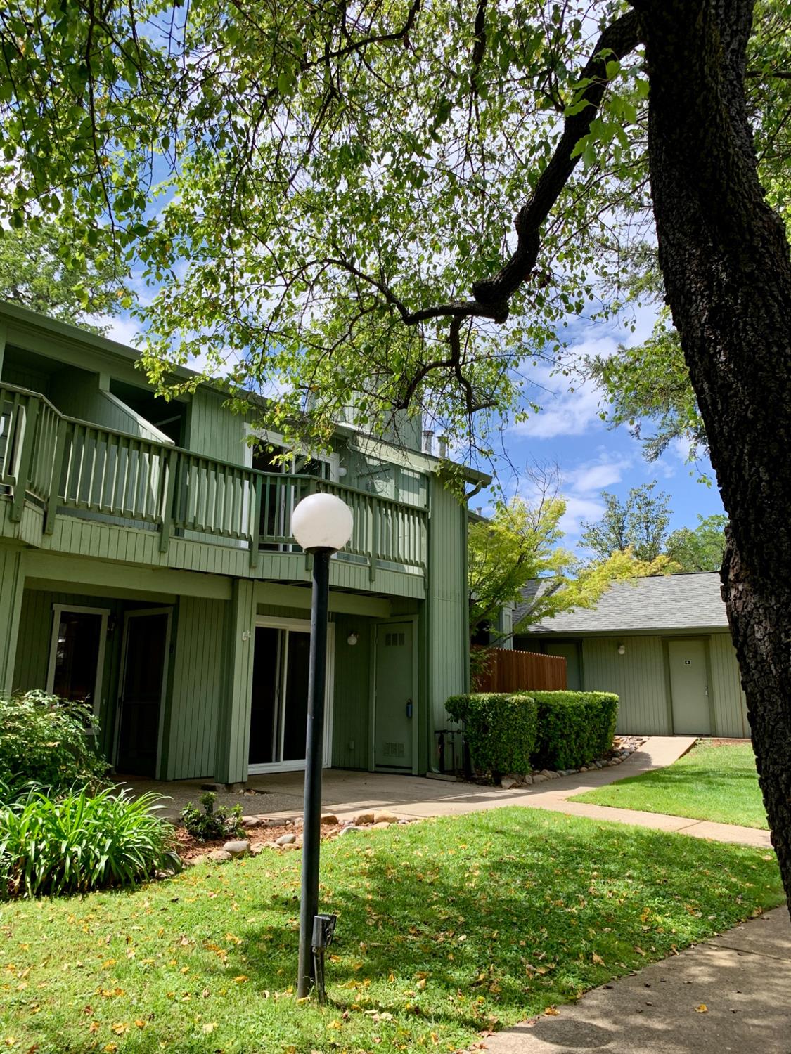 Detail Gallery Image 3 of 23 For 3133 Cambridge Rd #3,  Cameron Park,  CA 95682 - 3 Beds | 2 Baths