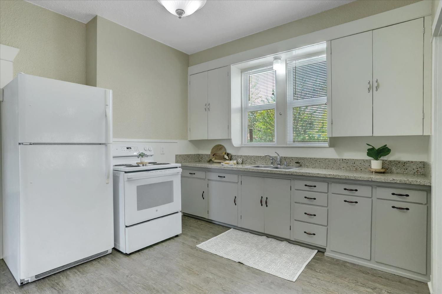 Detail Gallery Image 16 of 81 For 147 South Auburn St, Grass Valley,  CA 95945 - – Beds | – Baths