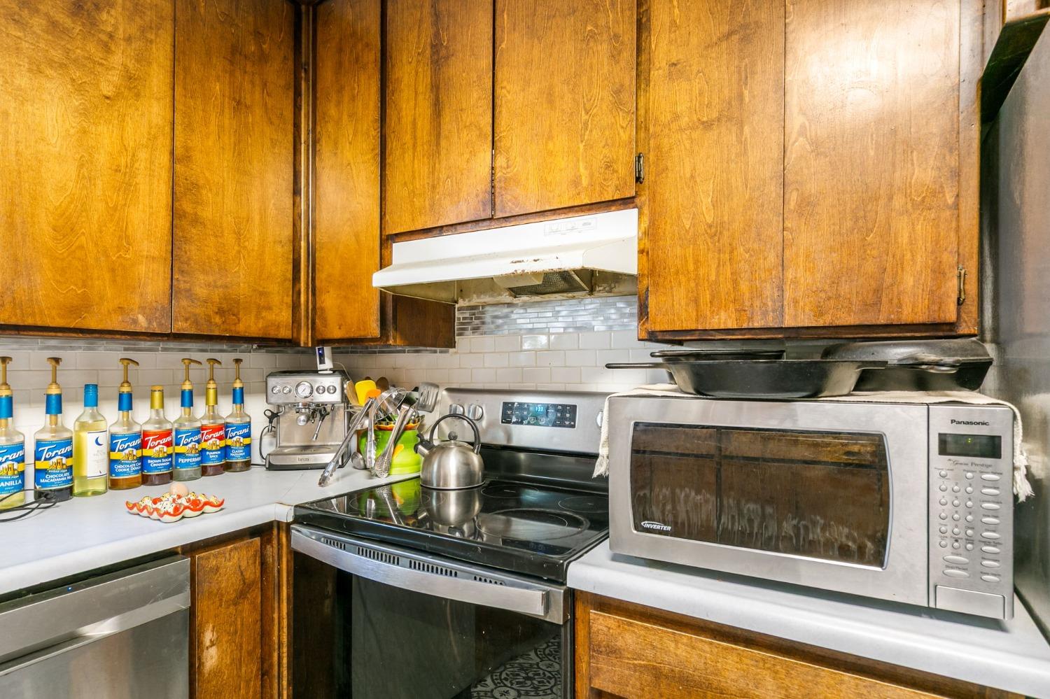 Detail Gallery Image 18 of 58 For 26 Oak Ave, Woodland,  CA 95695 - 4 Beds | 4 Baths
