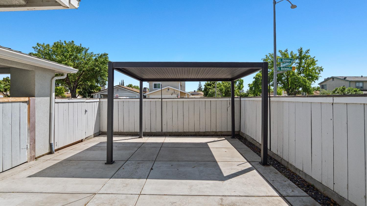 Detail Gallery Image 15 of 52 For 813 St Helena Pl, Modesto,  CA 95356 - 2 Beds | 2 Baths