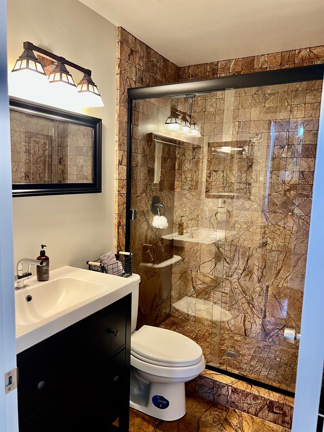 Detail Gallery Image 15 of 49 For 4125 Perry Creek Ct, Antelope,  CA 95843 - 4 Beds | 3 Baths