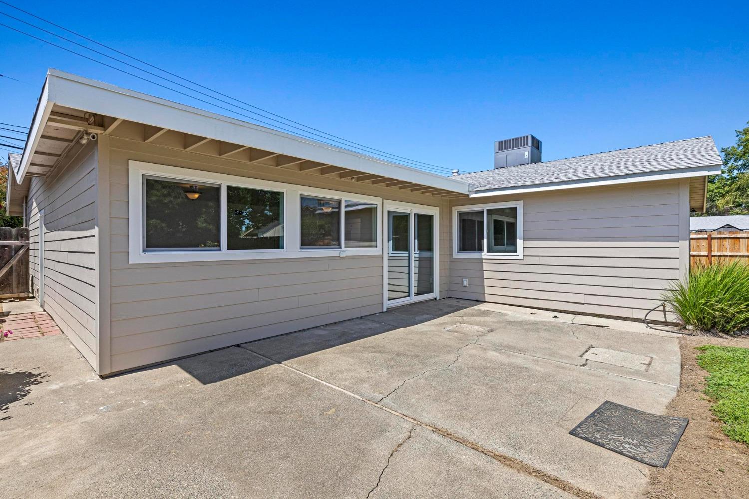 Detail Gallery Image 23 of 31 For 1340 Phillips Rd, Yuba City,  CA 95991 - 3 Beds | 2 Baths