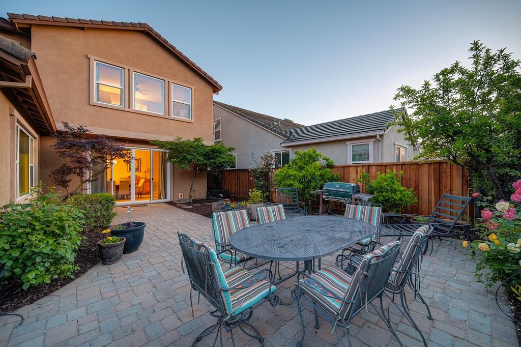 Detail Gallery Image 41 of 44 For 2425 Rockrose Cir, Roseville,  CA 95747 - 4 Beds | 3 Baths