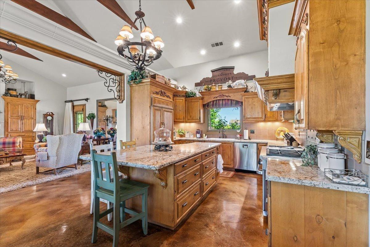 Detail Gallery Image 22 of 95 For 18879 Hidden Lakes Ln, Acampo,  CA 95220 - 3 Beds | 3/2 Baths