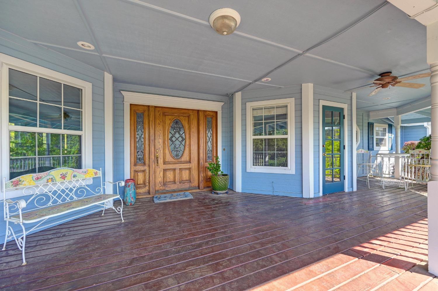 Detail Gallery Image 4 of 81 For 2601 Roundhill Cir, Placerville,  CA 95667 - 4 Beds | 3 Baths