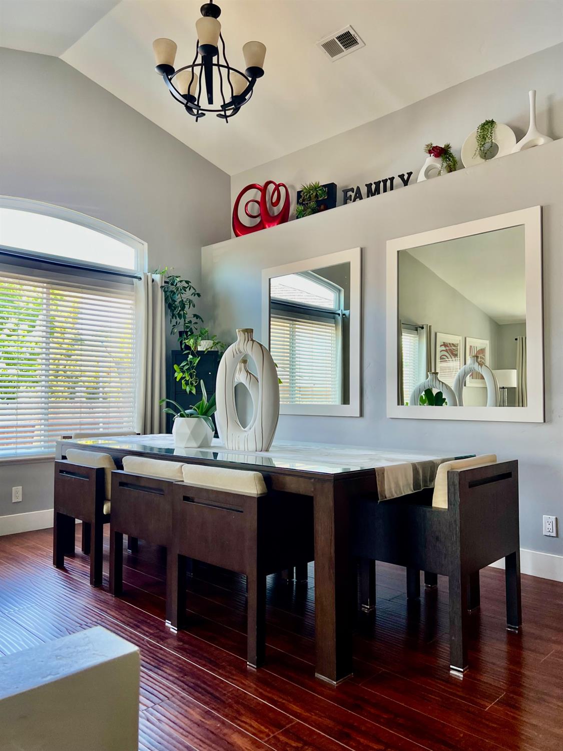 Detail Gallery Image 8 of 49 For 4125 Perry Creek Ct, Antelope,  CA 95843 - 4 Beds | 3 Baths