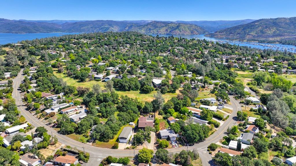 Detail Gallery Image 5 of 68 For 74 Greenbrier Dr, Oroville,  CA 95966 - 3 Beds | 3 Baths
