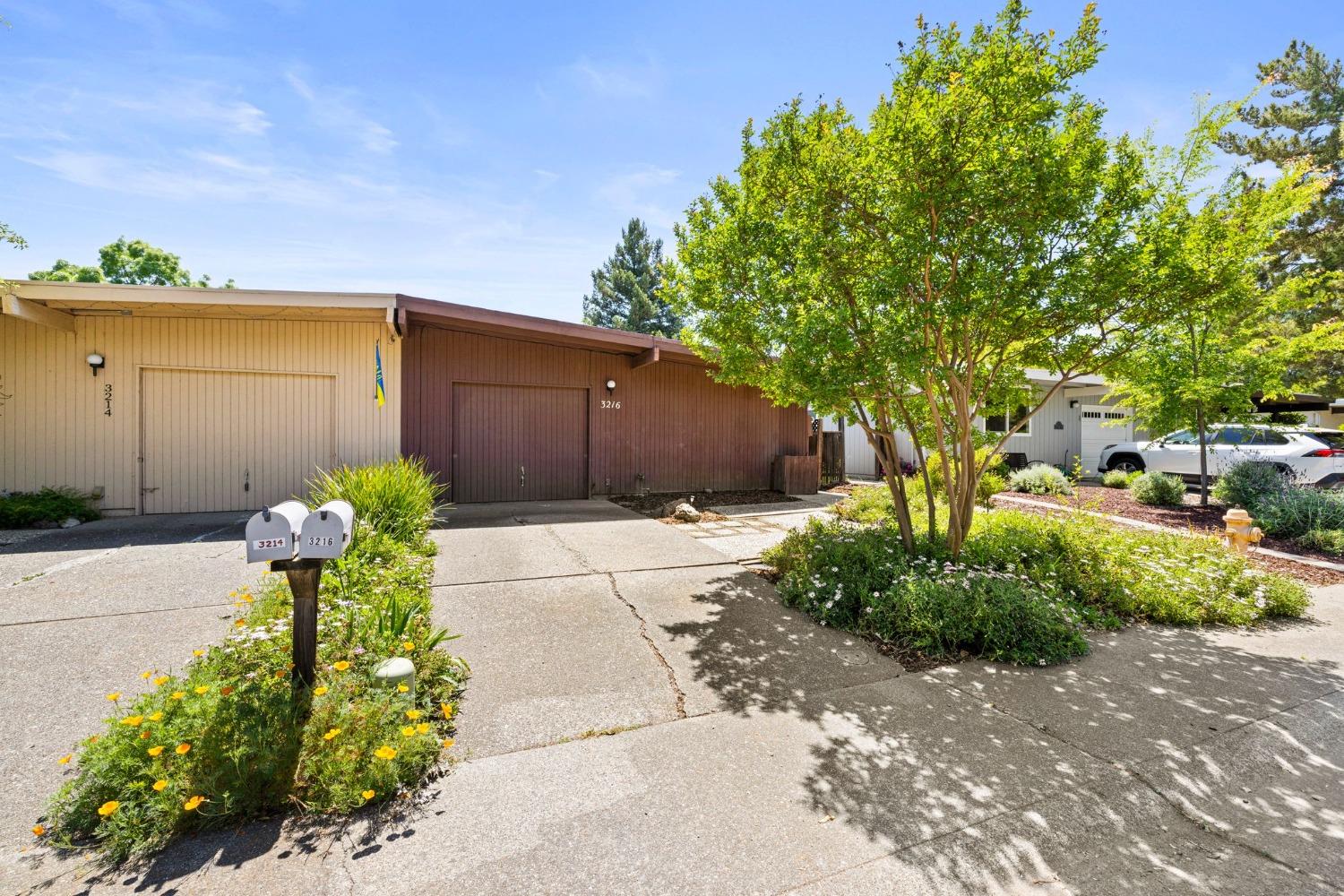 Detail Gallery Image 4 of 65 For 3216 Trawler, Davis,  CA 95616 - 2 Beds | 1/1 Baths