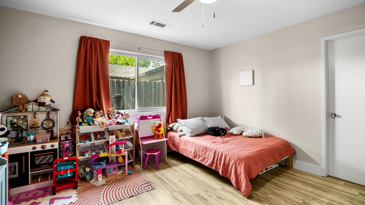 Detail Gallery Image 38 of 52 For 813 St Helena Pl, Modesto,  CA 95356 - 2 Beds | 2 Baths