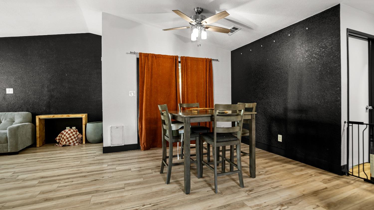 Detail Gallery Image 30 of 52 For 813 St Helena Pl, Modesto,  CA 95356 - 2 Beds | 2 Baths