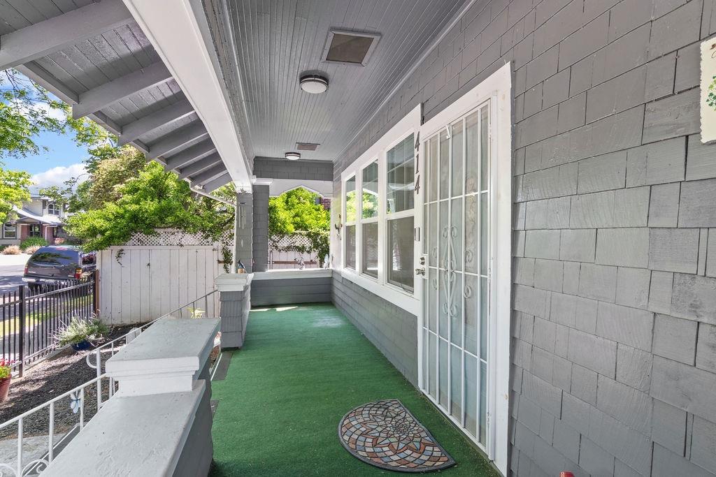Detail Gallery Image 5 of 39 For 414 W Vine St, Stockton,  CA 95203 - 3 Beds | 2 Baths